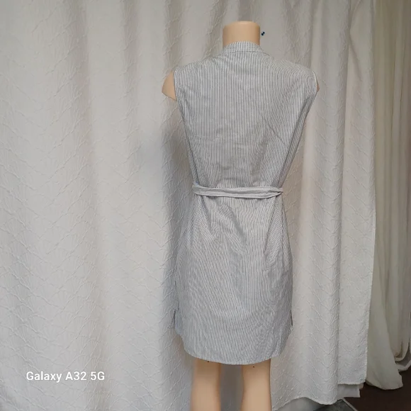 Vineyard Vines Women Size 8 Blue Striped Mini Dress - Picture 11 of 16